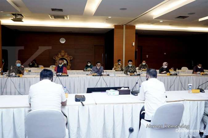 Mendag Sampaikan Lima Fase New Normal Bidang Perdagangan Pada Satgas Covid 19 DPR RI