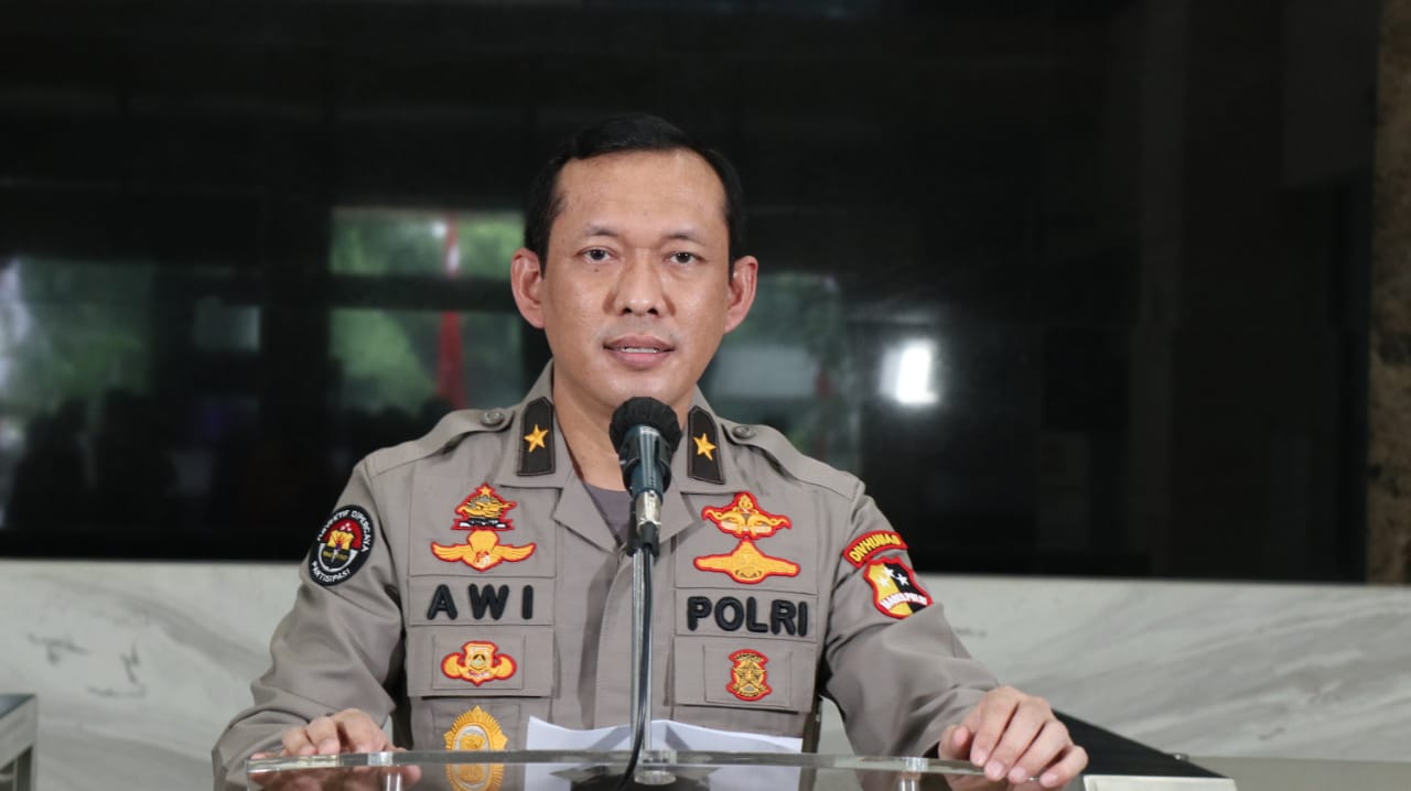 Kapolri Pimpin Upacara Kenaikan Pangkat 11 Pati Polri