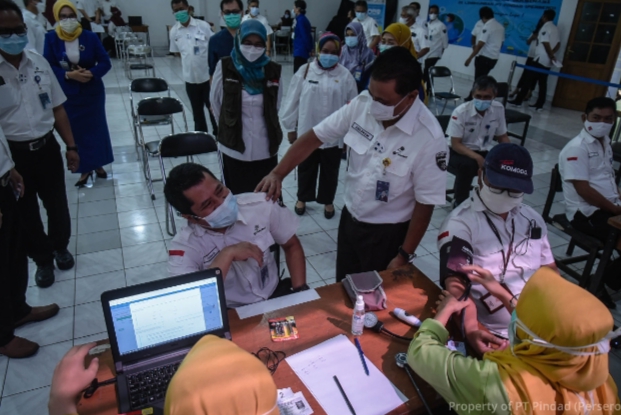 Pindad Laksanakan Vaksinasi Untuk Seluruh Karyawan