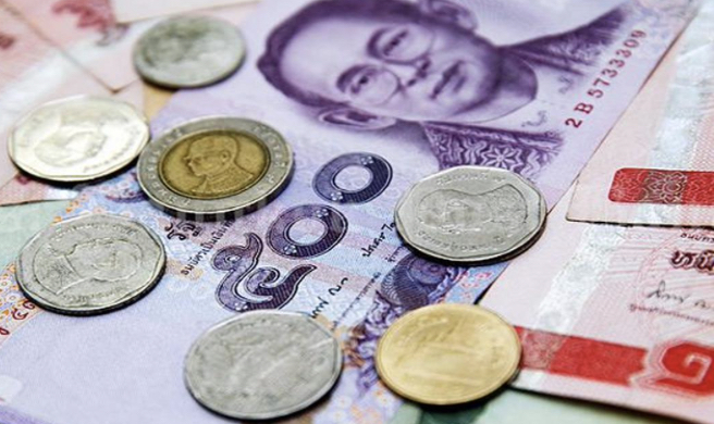 Rupiah Bukan Hanya Kalah dari Dolar, tapi Juga Kalah dari Baht