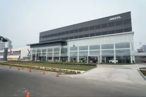 Arista Group dan BYD Hadirkan Diler PIK 2, Dilengkapi FLASH Charging 1.500 kW Tercepat